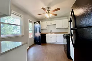 3324 Laurel Ln, Hazel Crest, IL 60429 - Photo 8