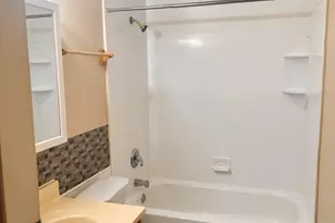 1943 Towner Ln, Glendale Heights, IL 60139 - Photo 22