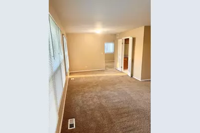 1943 Towner Lane, Glendale Heights, IL 60139 - Photo 4