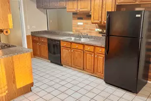 1943 Towner Ln, Glendale Heights, IL 60139 - Photo 6