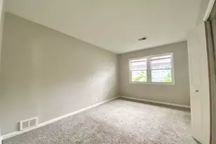 18747 Sherman St, Lansing, IL 60438 - Photo 16