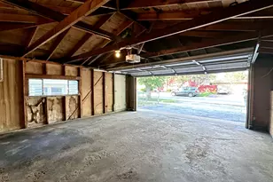 619 E 152nd St, Dolton, IL 60419 - Photo 18