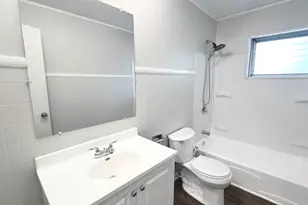 619 E 152nd St, Dolton, IL 60419 - Photo 14