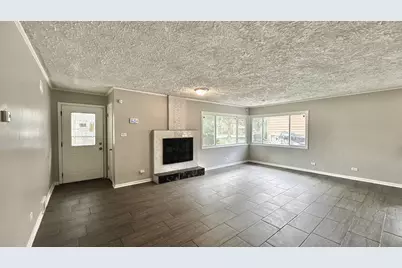 3004 Longfellow Avenue, Hazel Crest, IL 60429 - Photo 4