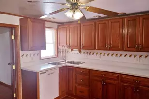 1204 W 14th St, Rock Falls, IL 61071 - Photo 6