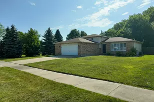 25601 S Linden Ave, Monee, IL 60449 - Photo 2