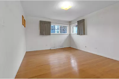 4646 W Fitch Avenue, Lincolnwood, IL 60712 - Photo 18