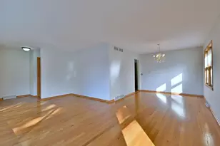 7350 W Argyle St, Harwood Heights, IL 60706 - Photo 6