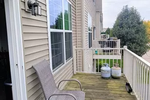 434 Town Center Blvd, Gilberts, IL 60136 - Photo 10