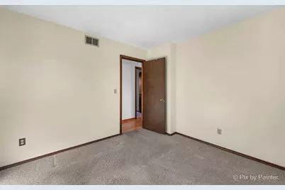 822 Liberty Avenue, Saint Charles, IL 60174 - Photo 18