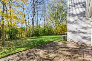 822 Liberty Ave, Saint Charles, IL 60174 - Photo 28