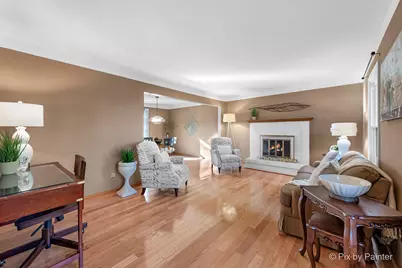 822 Liberty Avenue, Saint Charles, IL 60174 - Photo 2