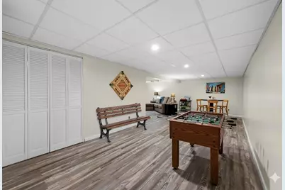 822 Liberty Avenue, Saint Charles, IL 60174 - Photo 20