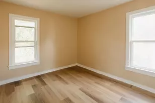 714 Helmholz Ave, Waukegan, IL 60085 - Photo 6