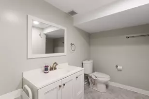 1013 Longaker Rd, Northbrook, IL 60062 - Photo 20