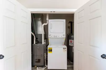 820 N Monticello Avenue, Chicago, IL 60651 - Photo 10