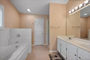 616 Briarwood Ln, Oswego, IL 60543 - Photo 6