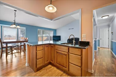 616 Briarwood Lane, Oswego, IL 60543 - Photo 8