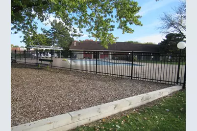 1050 Driftwood Court #B1, Wheeling, IL 60090 - Photo 10