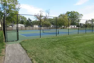 1050 Driftwood Ct, Wheeling, IL 60090 - Photo 12