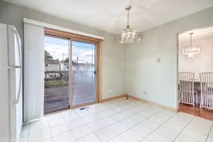 1822 W Catalpa Ln, Mount Prospect, IL 60056 - Photo 6