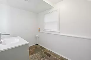 2401 Rohlwing Rd, Rolling Meadows, IL 60008 - Photo 26