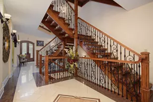 11226 Hiawatha Ln, Indian Head Park, IL 60525 - Photo 20