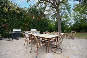 11226 Hiawatha Ln, Indian Head Park, IL 60525 - Photo 48