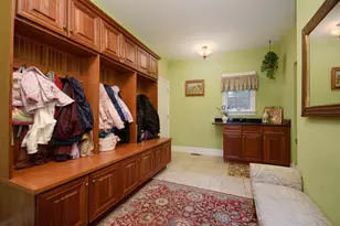 11226 Hiawatha Ln, Indian Head Park, IL 60525 - Photo 16