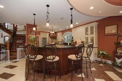 11226 Hiawatha Lane, Indian Head Park, IL 60525 - Photo 14