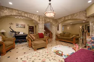 11226 Hiawatha Ln, Indian Head Park, IL 60525 - Photo 40