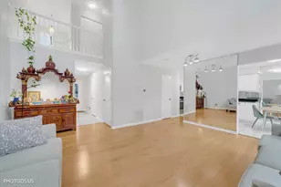 650 E Whispering Oaks Ct, Palatine, IL 60074 - Photo 4