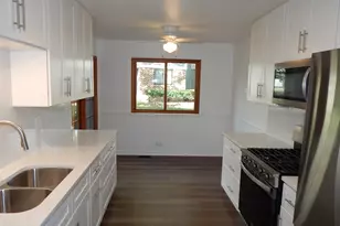 236 Deerpath Ct, Schaumburg, IL 60193 - Photo 2