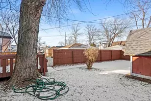 32 166th Pl, Calumet City, IL 60409 - Photo 18