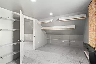 32 166th Pl, Calumet City, IL 60409 - Photo 12