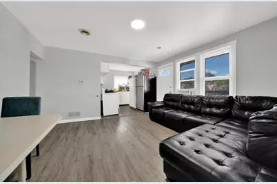 10730 S Avenue G, Chicago, IL 60617 - Photo 14