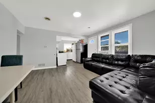 10730 S Ave G, Chicago, IL 60617 - Photo 14