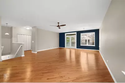 1870 Hampshire Drive, Hoffman Estates, IL 60192 - Photo 8