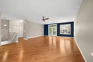 1870 Hampshire Dr, Hoffman Estates, IL 60192 - Photo 8