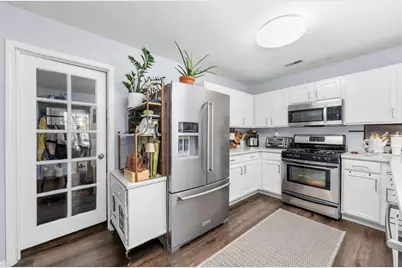 125 Presidential Boulevard, Oswego, IL 60543 - Photo 12