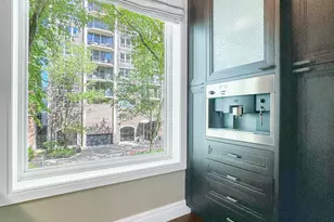 1524 N Astor St, Chicago, IL 60610 - Photo 18