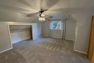 2032 W Laurel St, Freeport, IL 61032 - Photo 2