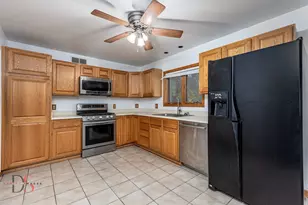 3060 Cemetery Rd, Morris, IL 60450 - Photo 8