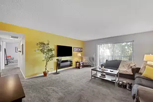 690 Chandler Rd, Gurnee, IL 60031 - Photo 12