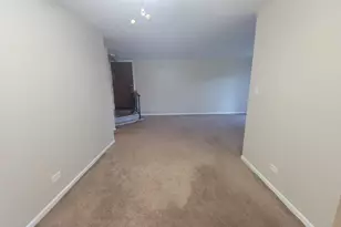 830 Knottingham Dr, Schaumburg, IL 60193 - Photo 4