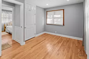 400 Crestview Rd, Fox River Grove, IL 60021 - Photo 8