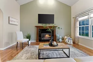 5101 Londonderry Rd, Bloomington, IL 61704 - Photo 12