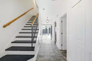 1297 Cranbrook Dr, Schaumburg, IL 60193 - Photo 2