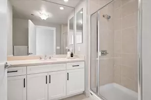 130 N Garland Ct, Chicago, IL 60602 - Photo 20