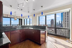 130 N Garland Ct, Chicago, IL 60602 - Photo 18